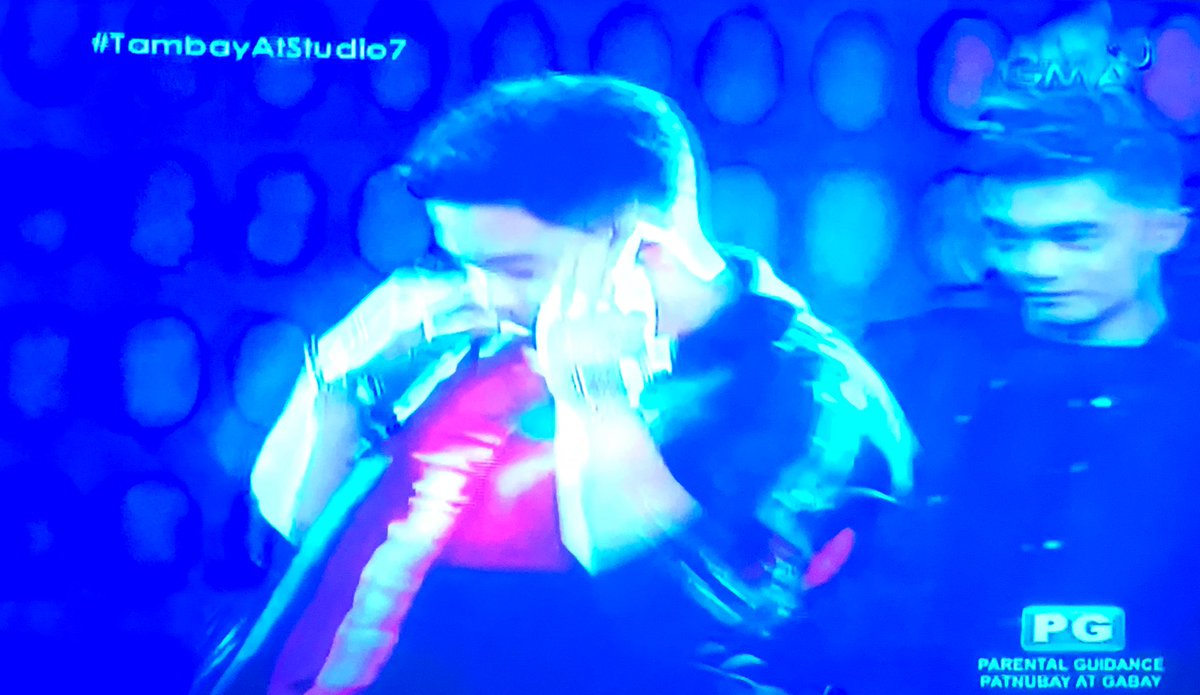 AldenTrendsOFC's tweet photo. Alden's dance showdown!!!

@aldenrichards02 
#ALDENatStudio7Tambayan 
#TambayAtStudio7 https://t.co/hzHgv0flhL