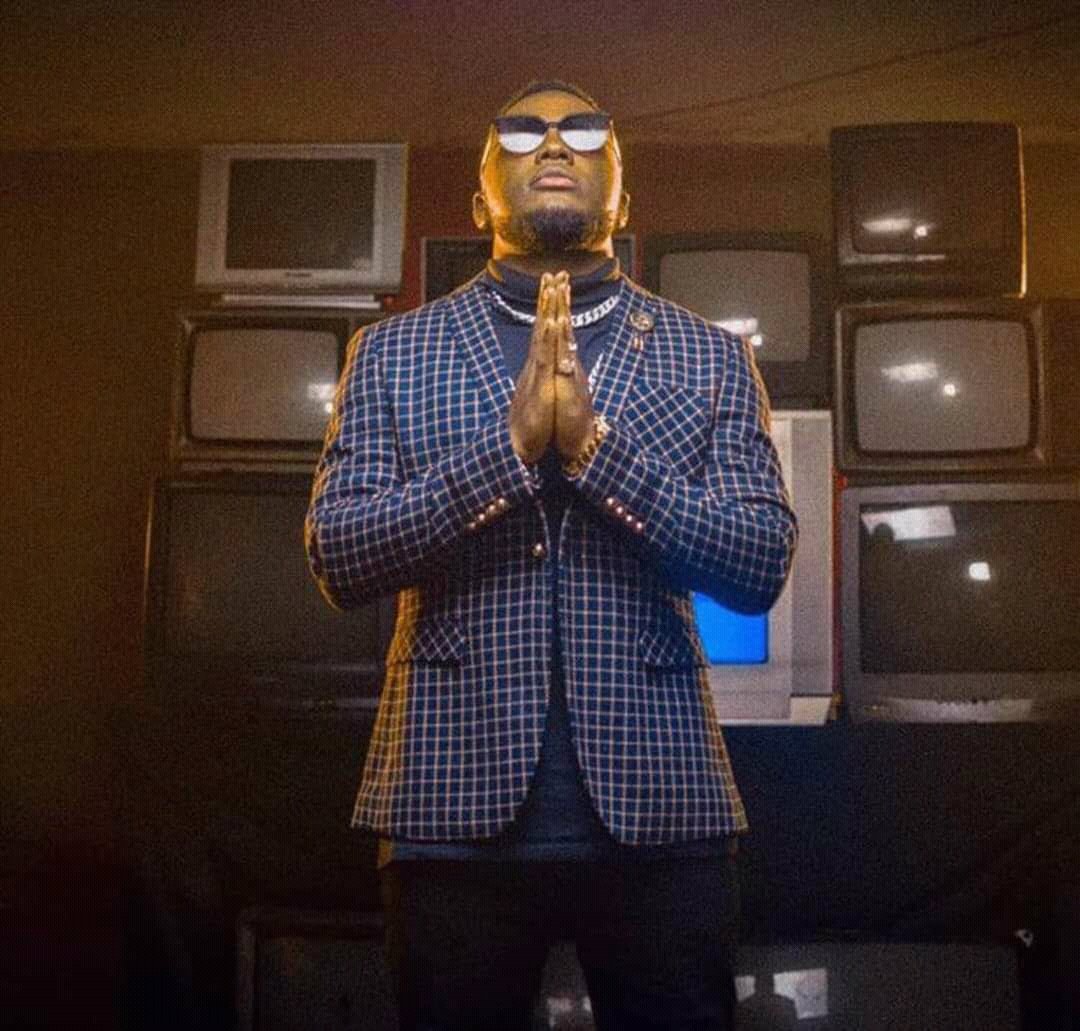 Made_In_Camer's tweet photo. Happy Birthday
---------------
237 rap machine, @Life_Of_KoC Celebrates a +1 today. He took to his S.M accounts to thank the Lord for taking him this far, aiming for higher heights...
@Big_Dreams_Ent
#TimsBlog237 https://t.co/U3iAxYSCjy