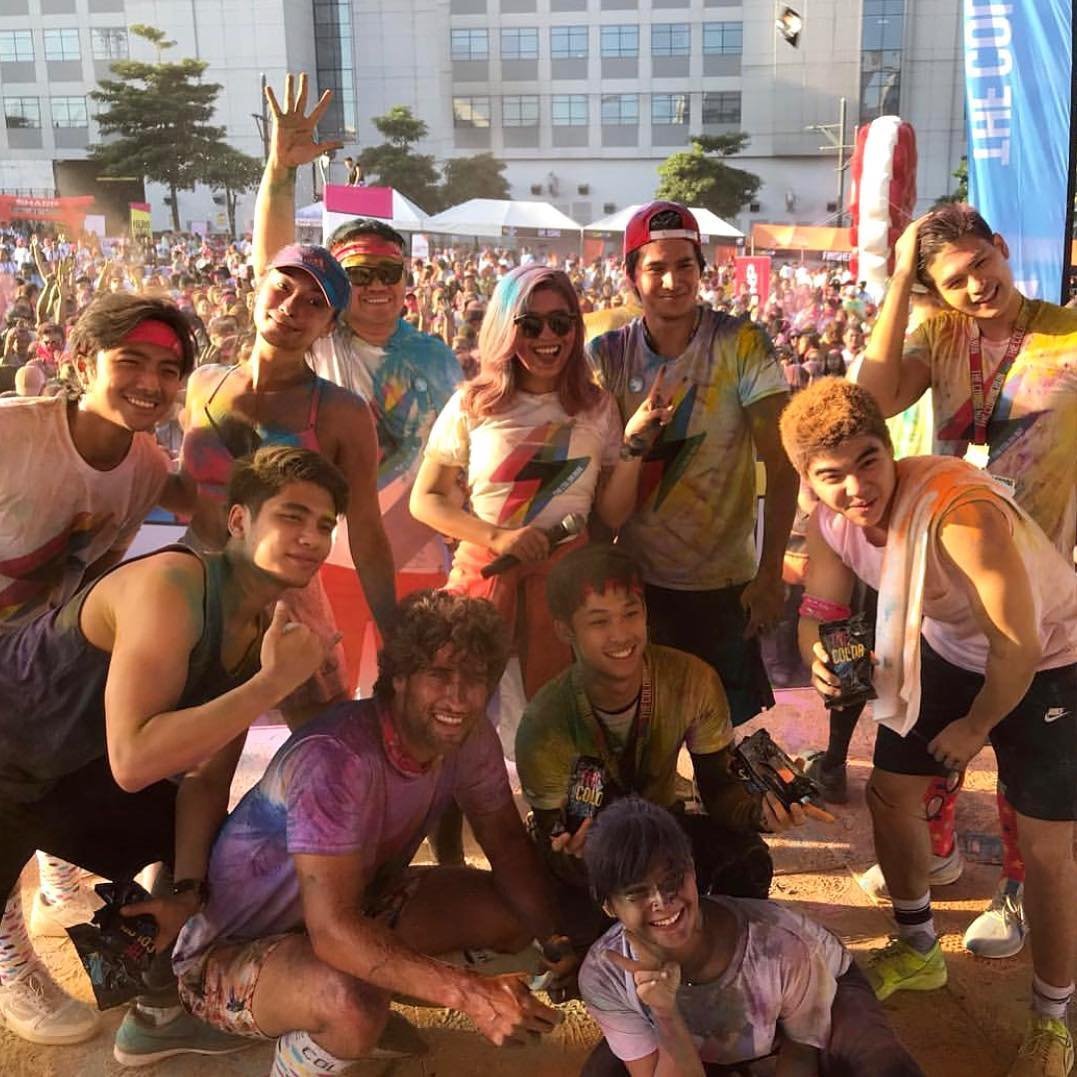 PaulstersOFC's tweet photo. #Happiest5k on the planet! π @PaulAndreSalas #TheColorRunPH #IAmSuper https://t.co/uZW4M5yIb6