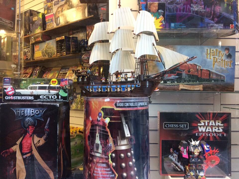 GalacticAttic's tweet photo. More gift ideas! #cardiffgifts #specialgifts #christmasgifts #giftideas #cardiff #starwarsgifts #doctorwhogifts #giftsforher #giftsforhim https://t.co/VkKPsXZAVB