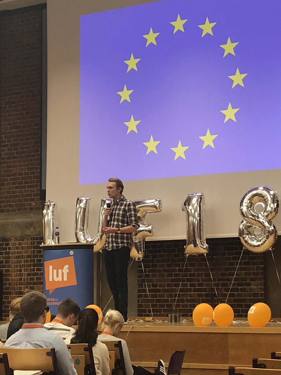 EliasCollin's tweet photo. LUF ba: EP-val! Vi ska vinna det med @RehnbergAnders #luf18 #rehnbergtillEU https://t.co/kTCz67eV3q