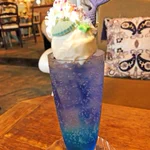 のどごしスッキリのソーダ!『マーメイドラグーンフロート』飲んでみたい!