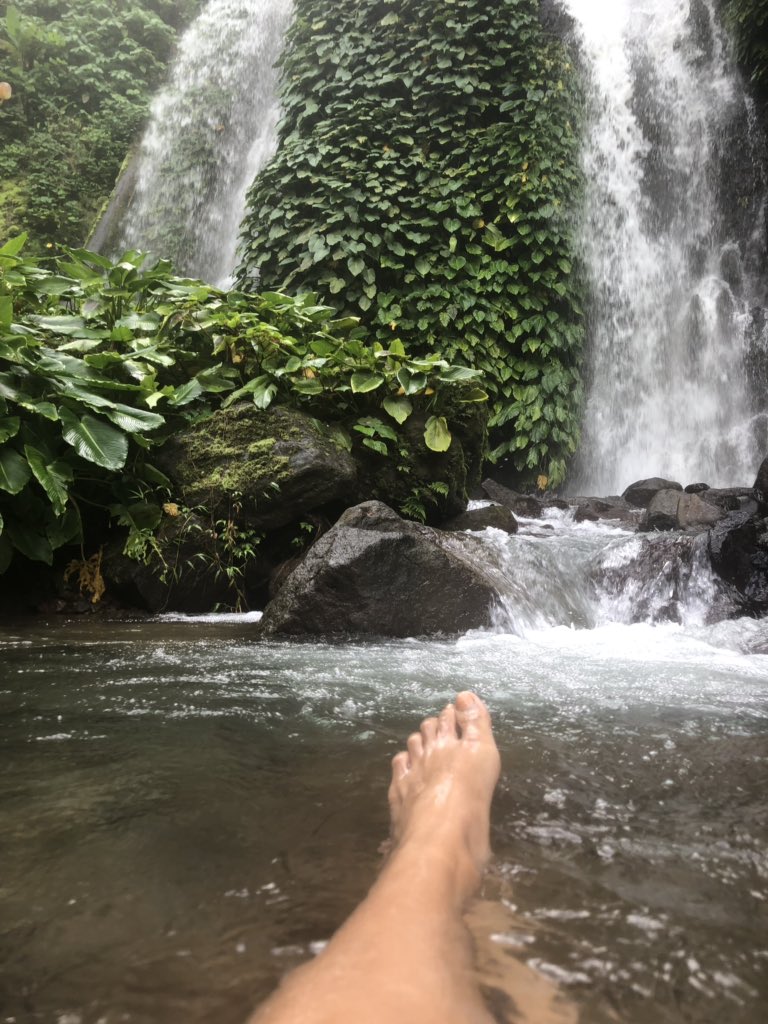 trisiaaaaa_'s tweet photo. This is one of the prettiest WATERFALLS that I've ever seen in my whole damn lifeππβ€οΈπ π¦
#ExploreBicol https://t.co/wJZMKxK8b4