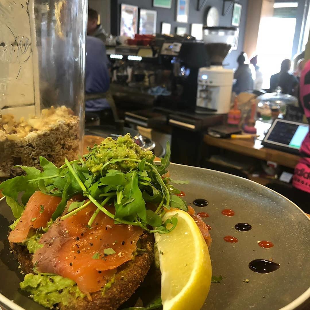 WrightsHowth's tweet image. Thanks to 📸kelly.viv for sharing her snap of her delicious looking #brunch featuring Wrights #smokedsalmon! 😊 #wrightsofhowth