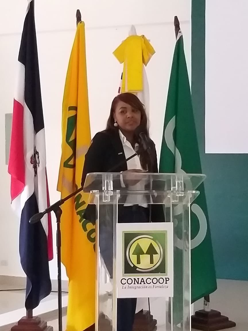 coopsegurosrd's tweet image. Nuestra Gerente de Auditoría, Vanesa De los Santos, participó ayer en el panel sobre “Buenas Prácticas”.

#CoopSeguros #ExpoFeria2018 #Conacoop