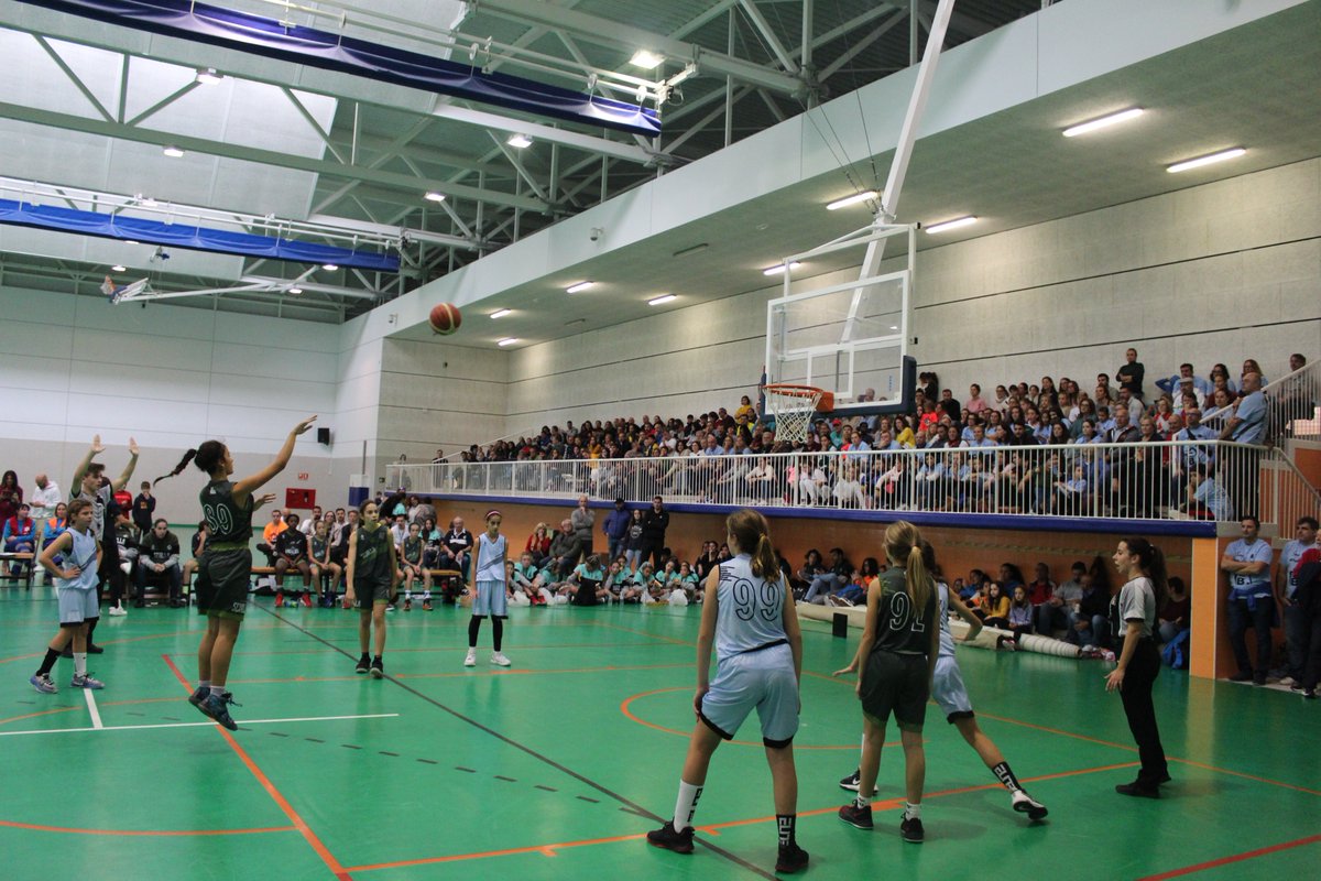 FAB_Andaluza's tweet photo. Final 1er Periodo #CASEBA2018 MF 🏀⛹️♀️
ℹ️Final
@SevillaFaB 9 🆚 @FAB_Malaga 22
@DeportesDipMlg @Nuriarodriguezc @MijasDeportes
📺https://t.co/gk8gBizaEC https://t.co/VFEkcvZVaf