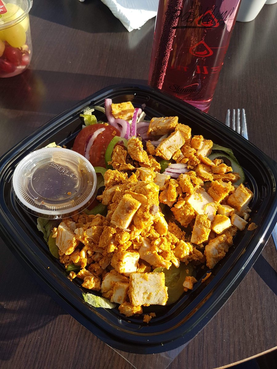 Driffield_SW's tweet image. Loved my @SUBWAY salad at #lunchtime #healthyeating #foodoptimising #slimmingworld
