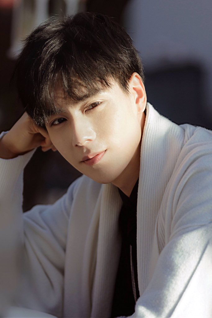arthuyitian tweet picture