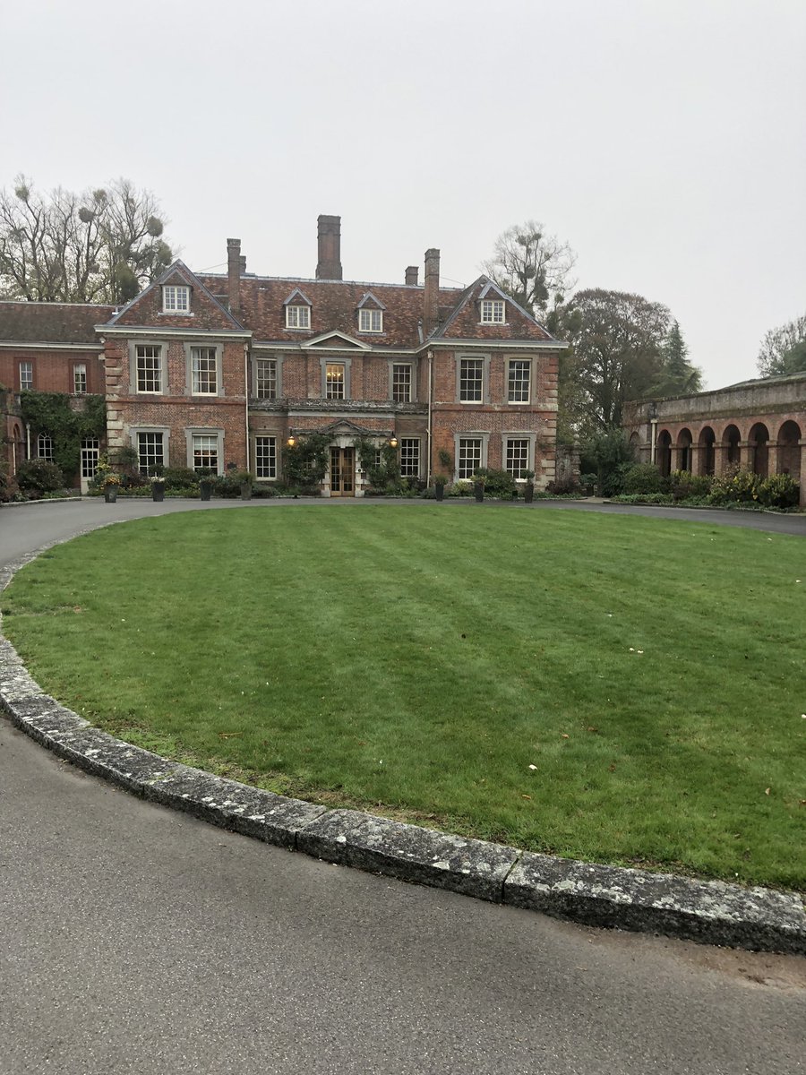 andrewbirchchef's tweet photo. We are looking for a chef @LainstonHouse all you need is to be dedicated, willingness to learn and be a nice person great salary offered and a fab team to work with please get in touch if your intrested https://t.co/uET25KGwwG