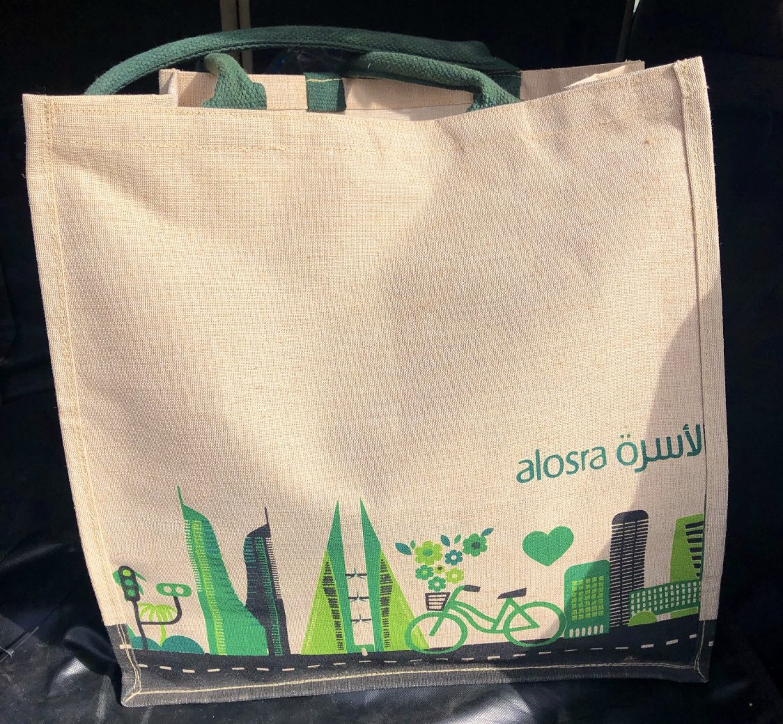 zAlbinali_'s tweet photo. support AlOsra Supermarket in #Bahrain on this initiative. AlOsra alone uses 95,000 plastic bags per week and will go plastic free from November 18 for one week! Hope all other supermarkets do the same and #LetsBreakUpWithPlastic https://t.co/4hxcXqzTIS