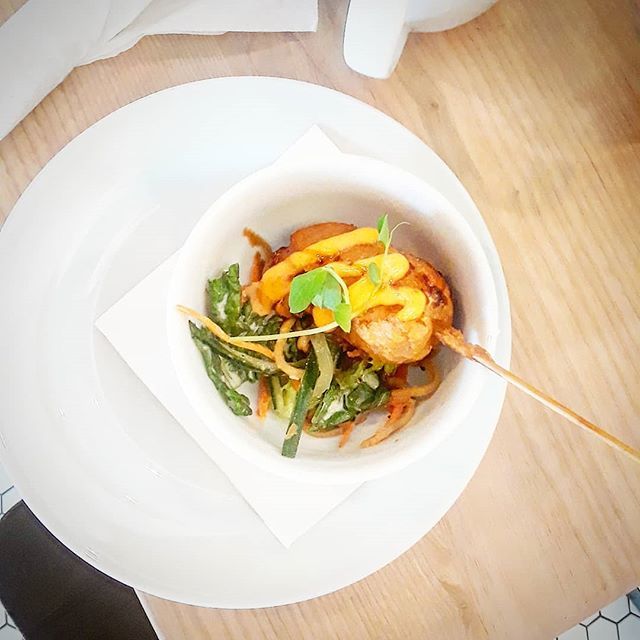 NikSnacks's tweet photo. Crispy Yum Yum Salmon Skewer with sesame noodles at @canteen411
.
.
.
.
.
.
.
#wsnc #dtws #canteen411 #wseats #camelcityeats #niksnacksapproved https://t.co/csG0VjRKEo https://t.co/RPLcsYdN4Q