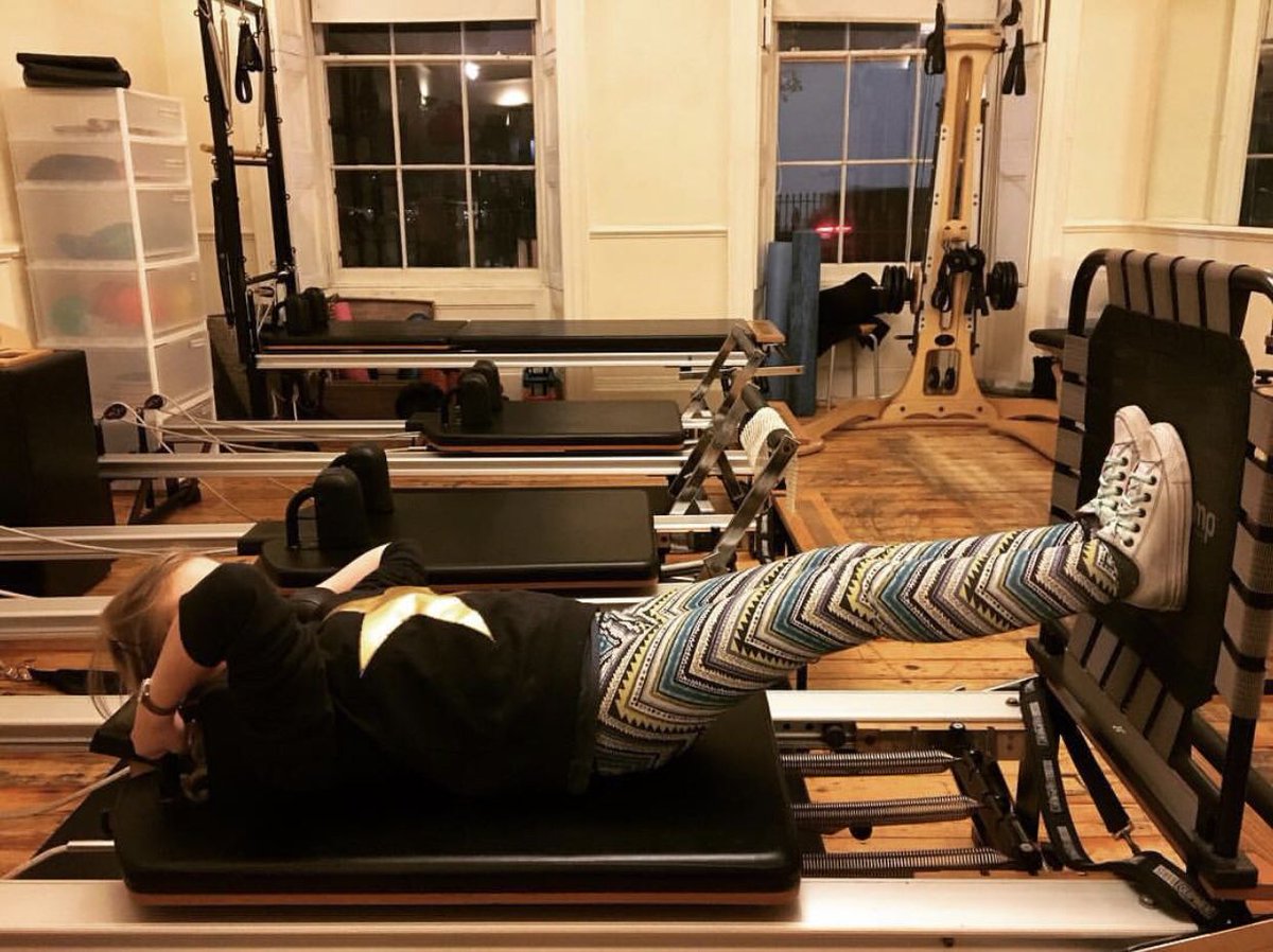 StudioAnatomica's tweet photo. Katherine having some reformer fun in our Anatomica studio! Repost from a happy patient: ‘The straight leg police would be happy #retrainmybrain #cp #physiotherapy’ 👏🏻👏🏻👏🏻 #SundayFunday #weekendvibes #PilatesStudio https://t.co/kKoZFmyeWY