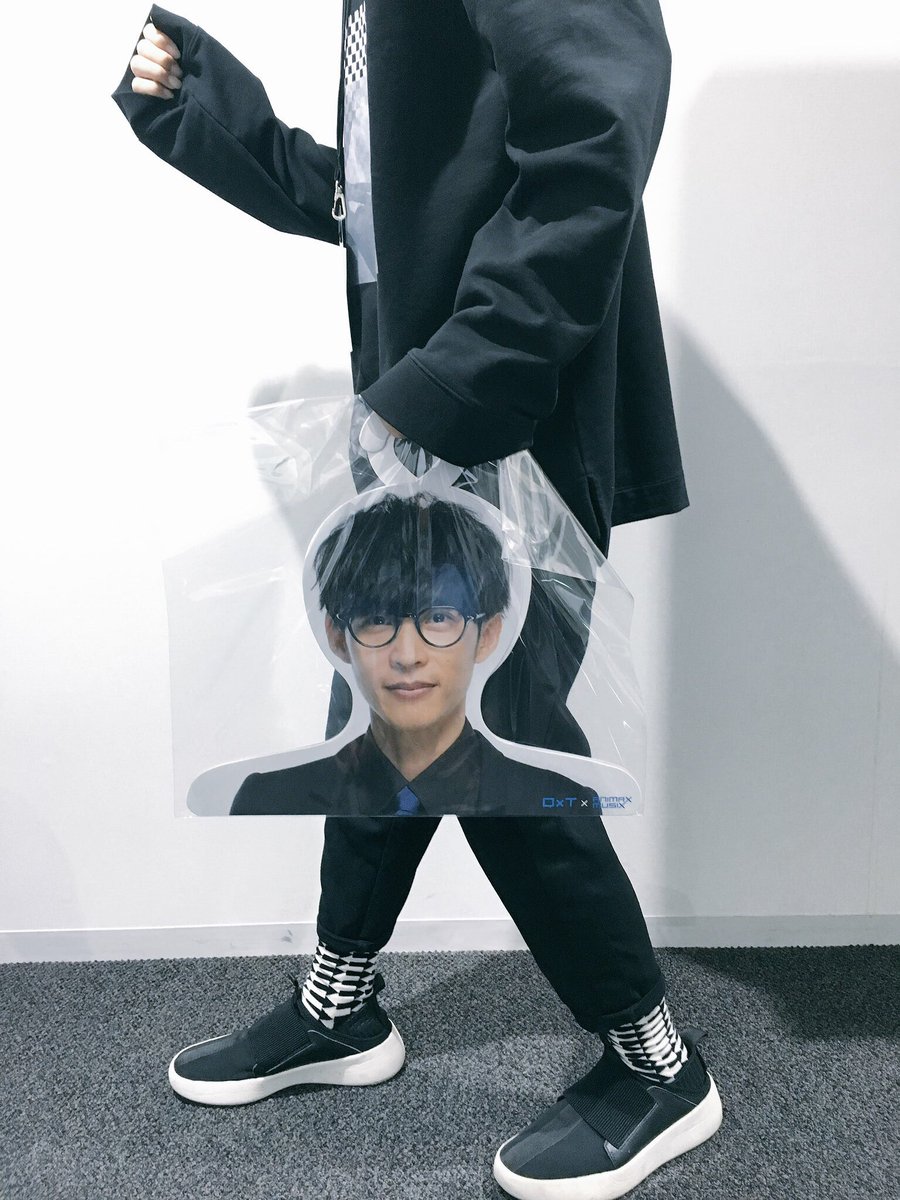 ただいまより開催します！ #OxTハンガー選手権
