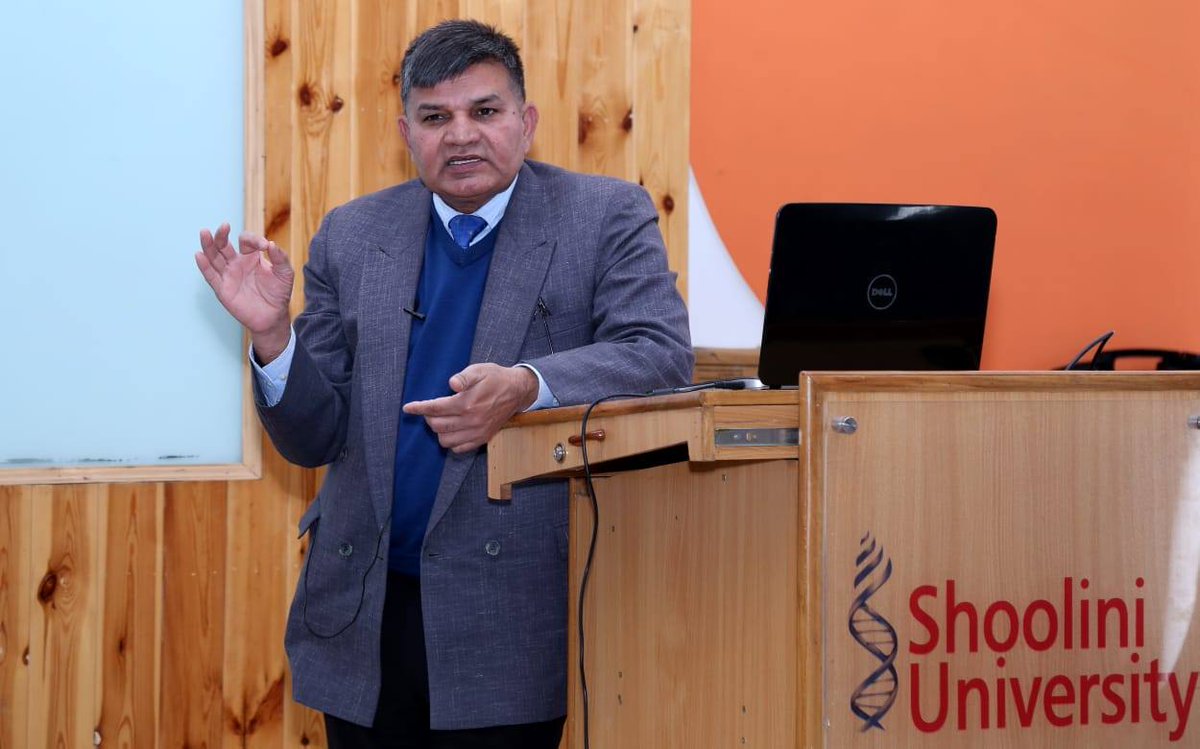 Shoolini University tweet media