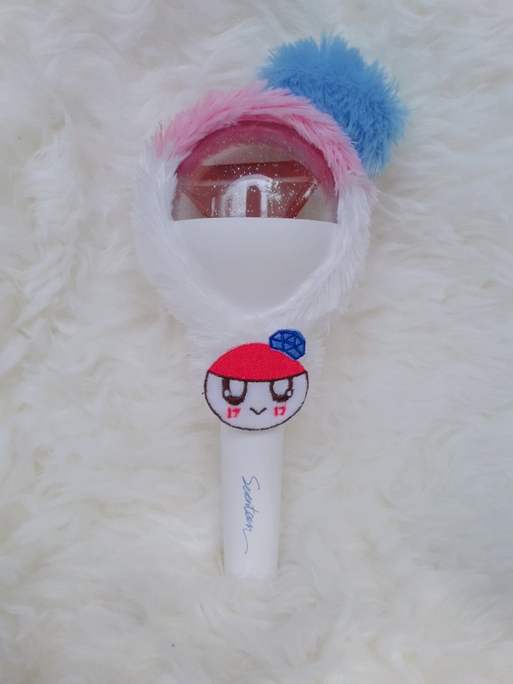 cutiewonie's tweet photo. HELP RT!!
Carat Bong Cover &amp; Tag
Ready stock
80.000 free ongkir via shopee : cutiewonie
Bisa BOOKED dulu sampai bulan depan

#caratbong #Seventeen #seventeendoll #seventeenstuff #caratbongcover #caratbongtag #bongbong #bongbongie #seventeenlightstick https://t.co/GwZ7YPdXdt