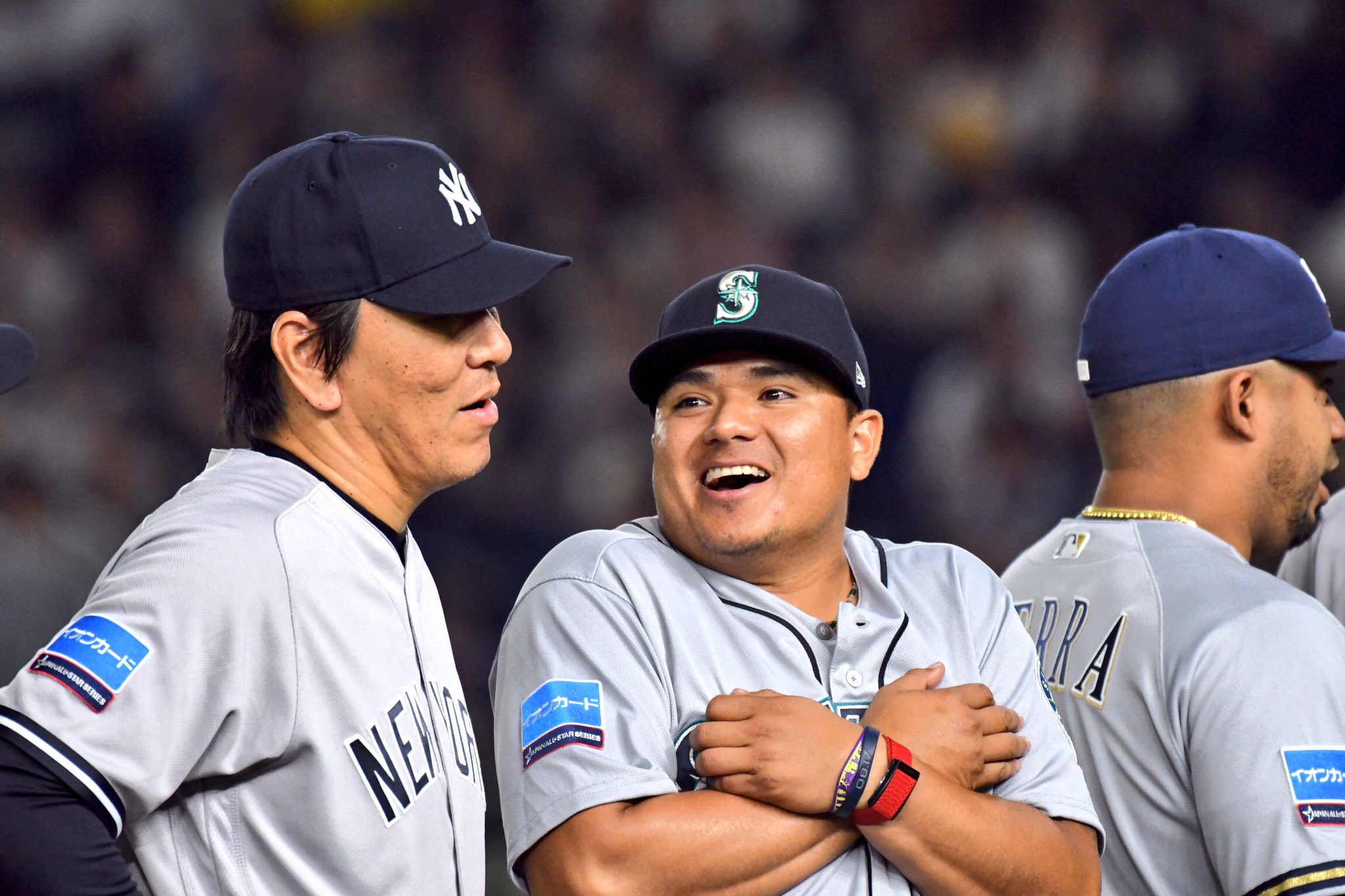 ট ইট র e 一口馬主 18年11月11日 東京ドーム 松井秀喜コーチとエラスモ ラミレス選手 松井秀喜と話すラミレスの顔可愛い W ラミレス Erasmoramirez 松井秀喜 Japanallstarseries Mlb 日米野球18 T Co Qm2zenkec5 ট ইট র e 一口馬主 18年11月11日 東京ドーム 松井秀喜コーチとエラスモ ラミレス選手 松井秀喜と話すラミレスの顔可愛い W ラミレス Erasmoramirez 松井秀喜 Japanallstarseries Mlb 日米野球18 T Co Qm2zenkec5