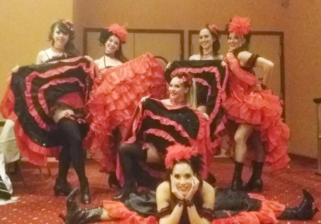 AmazoneCompagny's tweet photo. Hier soir, La Compagnie Amazone etait en prestation French Cancan au Casino de Bordeaux...
Pleins de Folies ;)
Bonne journee!
#frenchcancan #compagnieamazone #cieamazone #danseuses #dancer #western #artist #cabaret #soiree  #showtime #showgirl #spectacle #show #animation #casino https://t.co/yiIaes0N7j