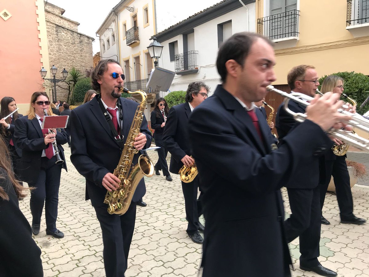 FJarafuel's tweet photo. B.T. la #Filarmonica de pasacalle celebrando #SantaCecilia, intensa mañana... https://t.co/aTrGElq0is