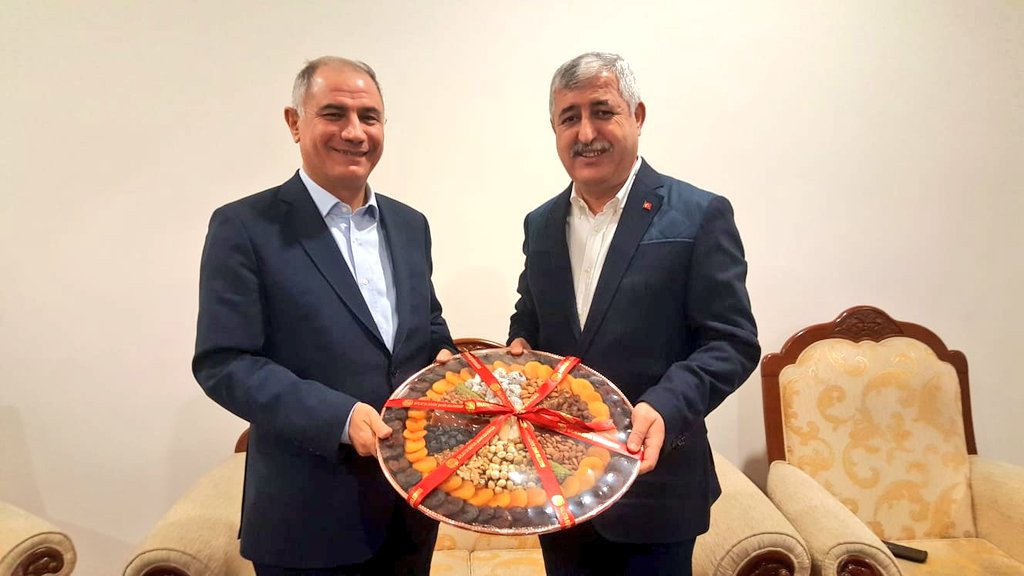 Temâyül Yoklaması dolayısıyla Malatya'mızda bulunan AK Parti MKYK Üyesi ve Bursa Milletvekilimiz Sayın <a href="/efkanala/">Efkan Âlâ</a>'ya, tüm hemşehrilerim adına teşekkür ederim!