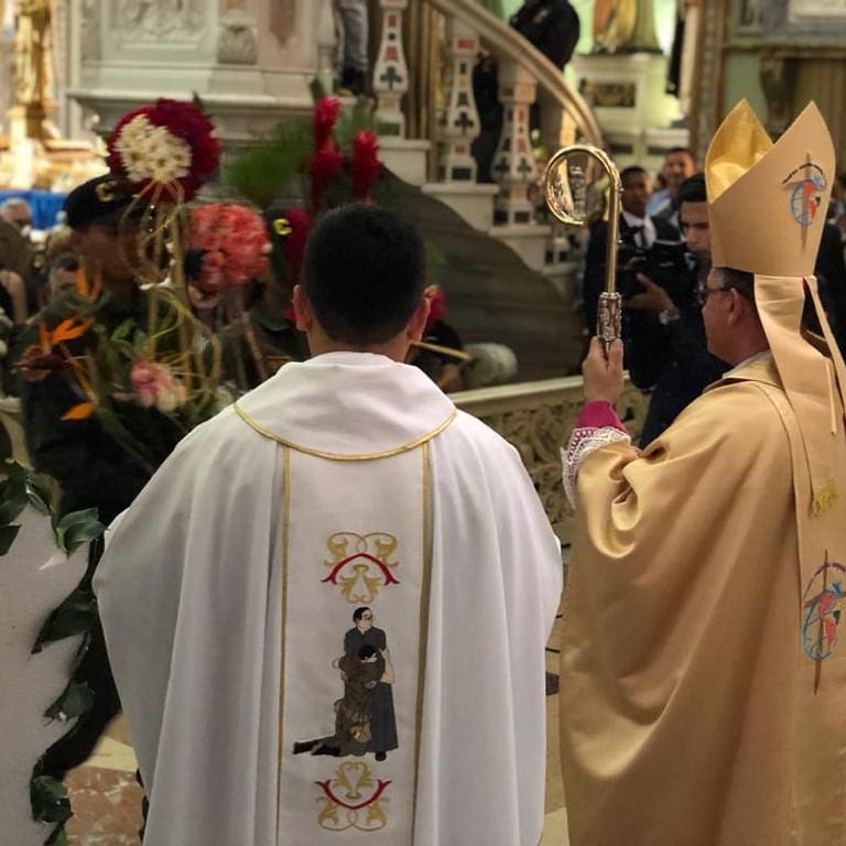 Mcsordimilvzla's tweet photo. Misa en honor a Nuestra Señora de Chiquinquirá patrona de la Guardia Nacional Bolivariana. Presidió Monseñor Benito Adán Méndez Bracamonte junto a sus capellanes de la GNB. @benito_adanm https://t.co/LVPpypGTcA