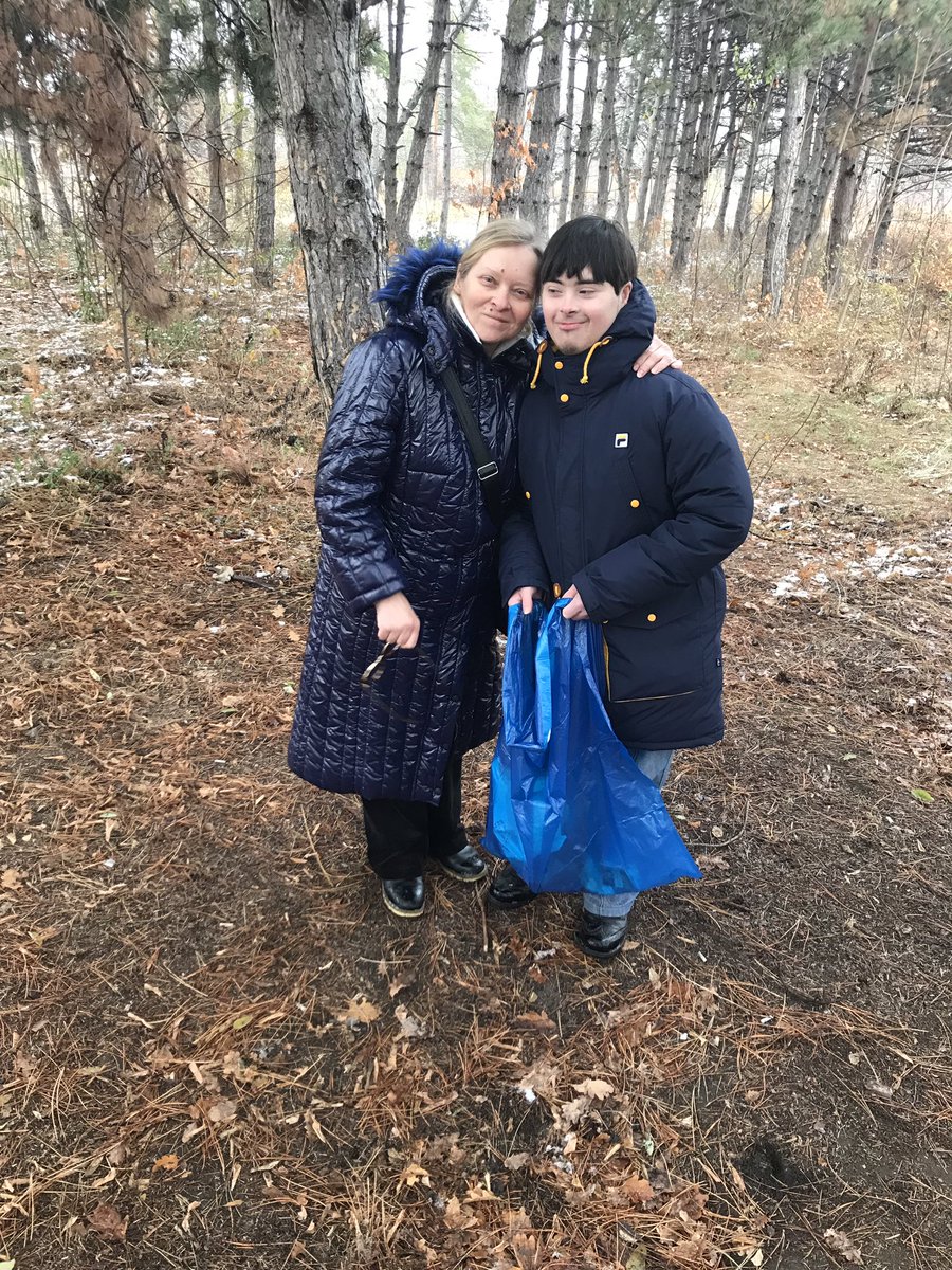 stefanliller's tweet photo. Inclusive civic engagement at its best - every day is @WorldCleanupDay in #Chisinau #Moldova https://t.co/BOuQJmtZot
