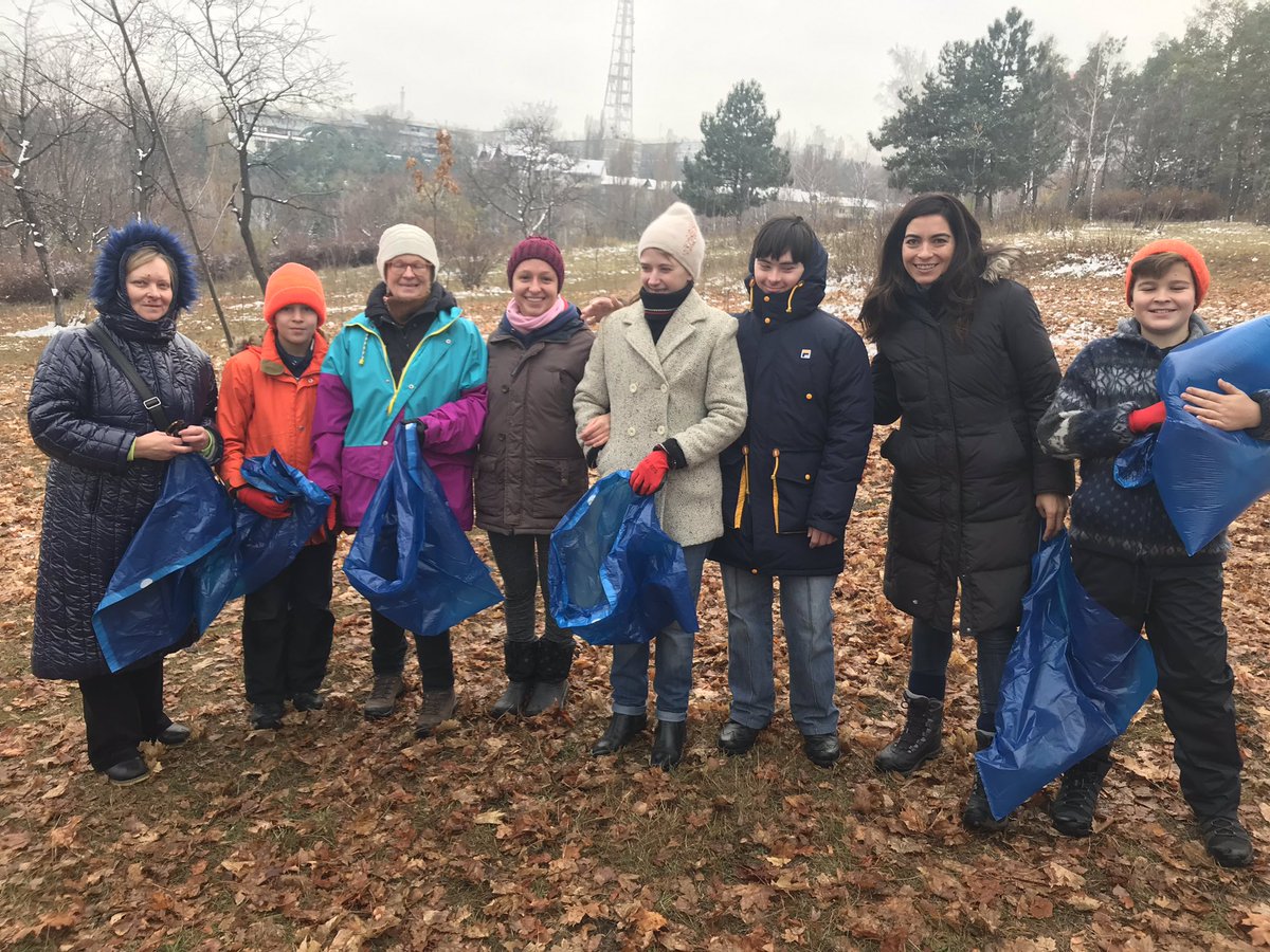 stefanliller's tweet photo. Inclusive civic engagement at its best - every day is @WorldCleanupDay in #Chisinau #Moldova https://t.co/BOuQJmtZot