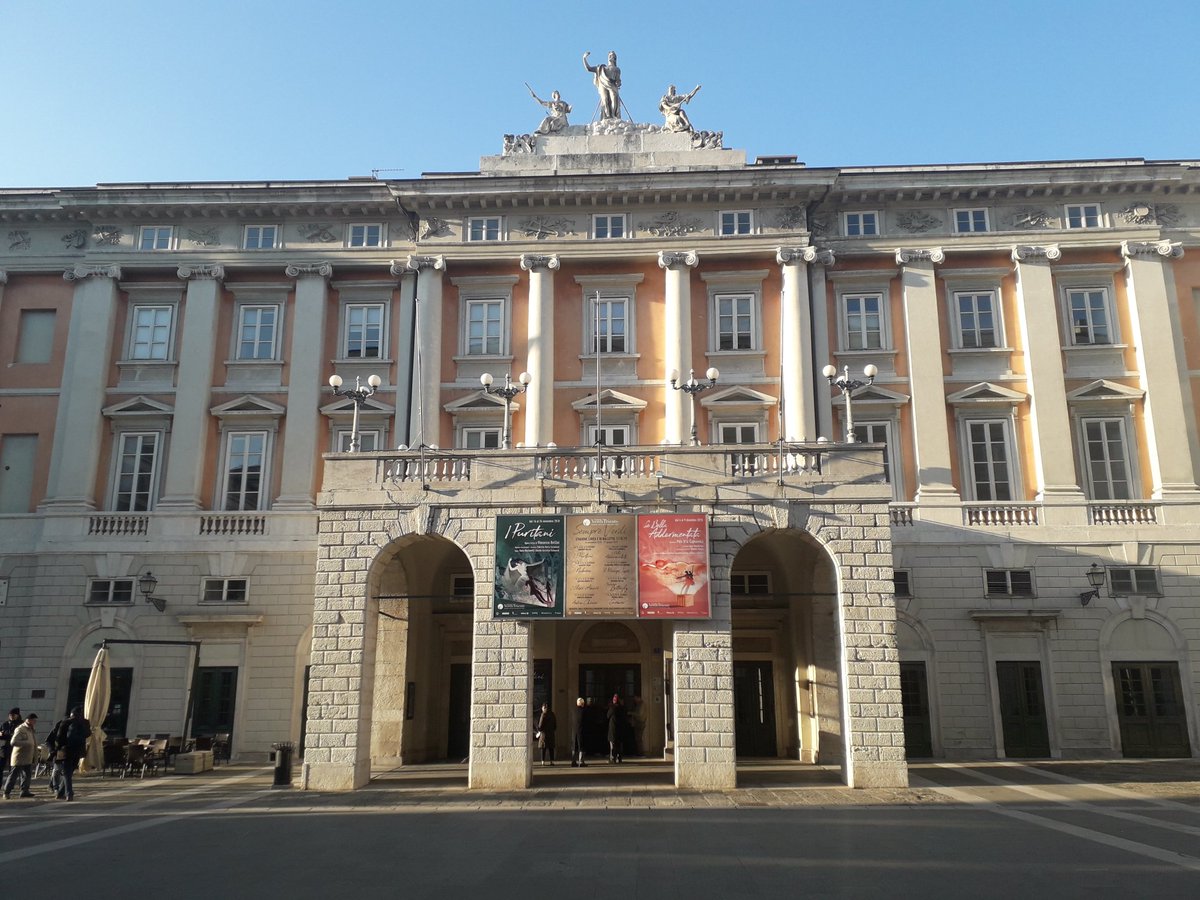 Opera_Posts's tweet photo. In #Trieste today for a performance of #IPuritani by #Bellini starring #ElenaMosuc #AntoninoSiragusa #MarioCassi #AlexeyBirkus #opera
Review for @OperawireNews
Photo of the opera house. https://t.co/oCbDmJsdXt