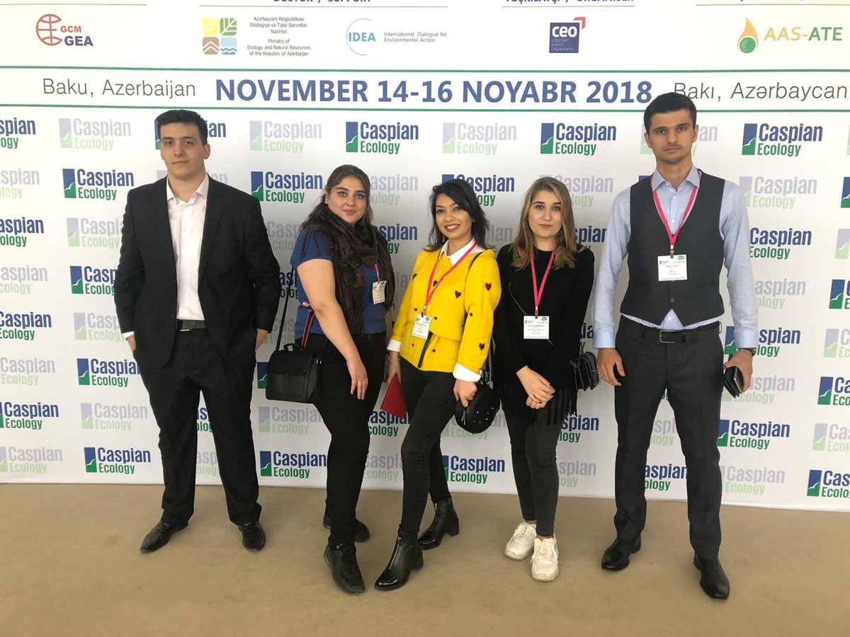 TgtBdu's tweet photo. 14-16 Noyabr 2018-ci il tarixlərində Bakı Expo Mərkəzində IX Azərbaycan Ətraf Mühit sərgisi keçirilib. Bakı Dövlət Universitetinin Ekologiya və Torpaqşünaslıq fakültəsinin tələbələri Tələbə Gənclər Təşkilatının fakültə TGT-si ilə sərgidə iştirak edibler. #BDUTGT #TGT #BDU100 https://t.co/POJ7x7REY7