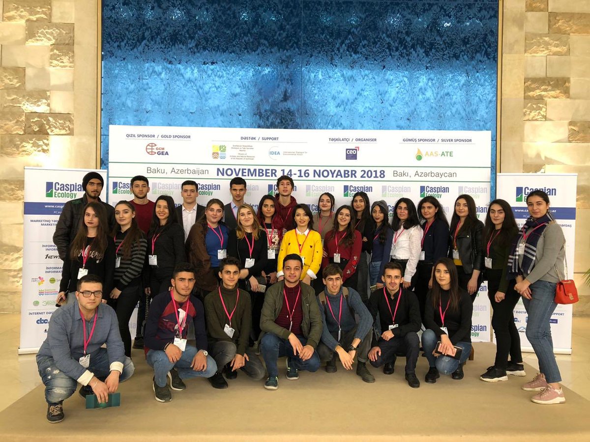 TgtBdu's tweet photo. 14-16 Noyabr 2018-ci il tarixlərində Bakı Expo Mərkəzində IX Azərbaycan Ətraf Mühit sərgisi keçirilib. Bakı Dövlət Universitetinin Ekologiya və Torpaqşünaslıq fakültəsinin tələbələri Tələbə Gənclər Təşkilatının fakültə TGT-si ilə sərgidə iştirak edibler. #BDUTGT #TGT #BDU100 https://t.co/POJ7x7REY7