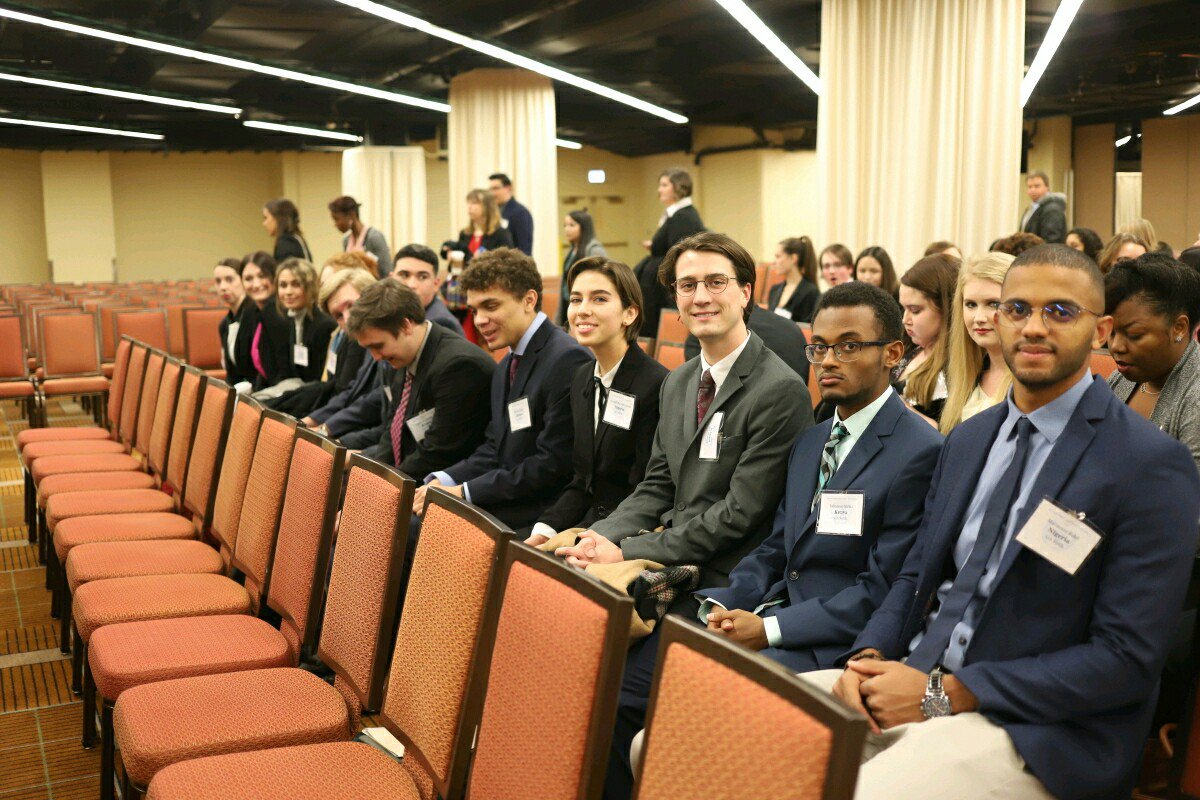genXprofessor's tweet photo. #JCCC Model UN at #AMUN2018  Opening Ceremony and Rules Session @ModelUNjcccedu @JCCCStudentLife @JCCCtweet https://t.co/NY33lTwg22