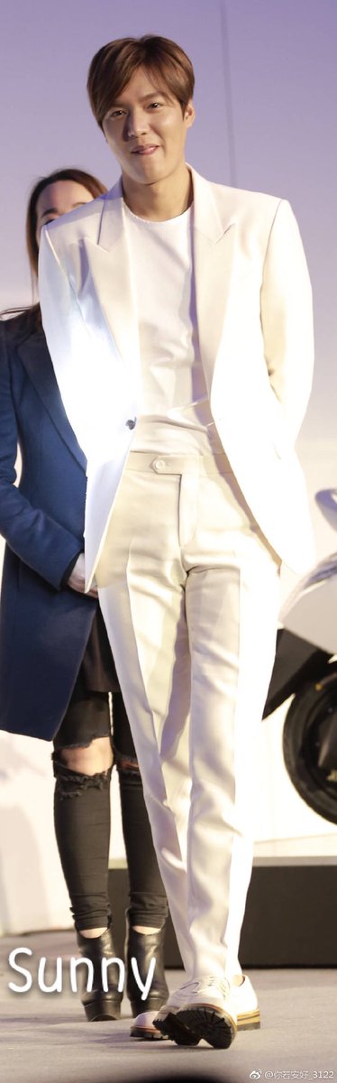 Goodnight my Prince Charming! ❤️❤️🤟🏻🤟🏻🐝🐝 Credit : logo
#AlwaysWithLeeMinHo
#MINOZ
#LEEMINHO #李敏鎬  
#이민호 #イミンホ #LeeMinHo  #李敏鎬