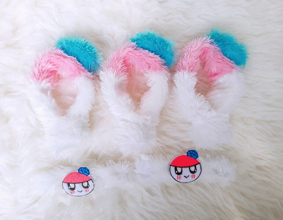 cutiewonie's tweet photo. READY STOCK

#caratbong #Seventeen #seventeendoll #seventeenstuff #caratbongcover #caratbongtag #bongbong #bongbongie #seventeenlightstick https://t.co/un1UlXwffq