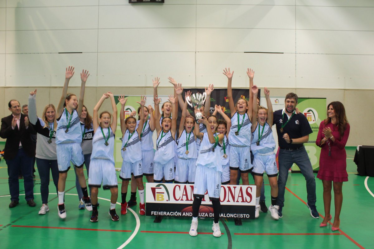 FAB_Andaluza's tweet photo. Disfruta de la galería de imágenes del #CASEBA2018 Minibasket Femenino https://t.co/EgxBge6P0T https://t.co/jF9B5R8Hbo