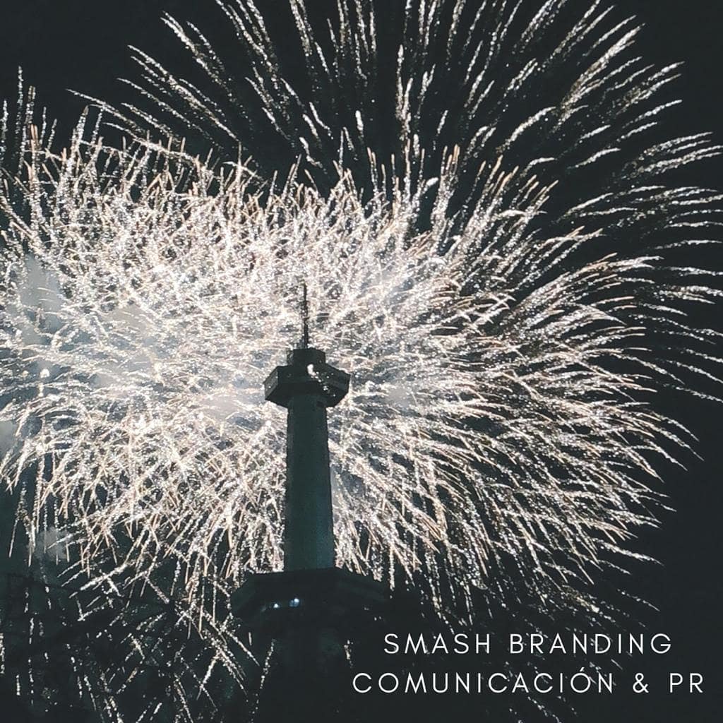 Smash_Branding's tweet photo. ✔ Nos especializamos en cubrir eventos y realizar material multimedia para #redes sociales de medios y empresas.
⠀
#fotografía #comunicacion #pr #periodismo #polideportivo #etqnv #closingceremony #yog #coberturas 📷🎆 https://t.co/i9MKSh6wzJ