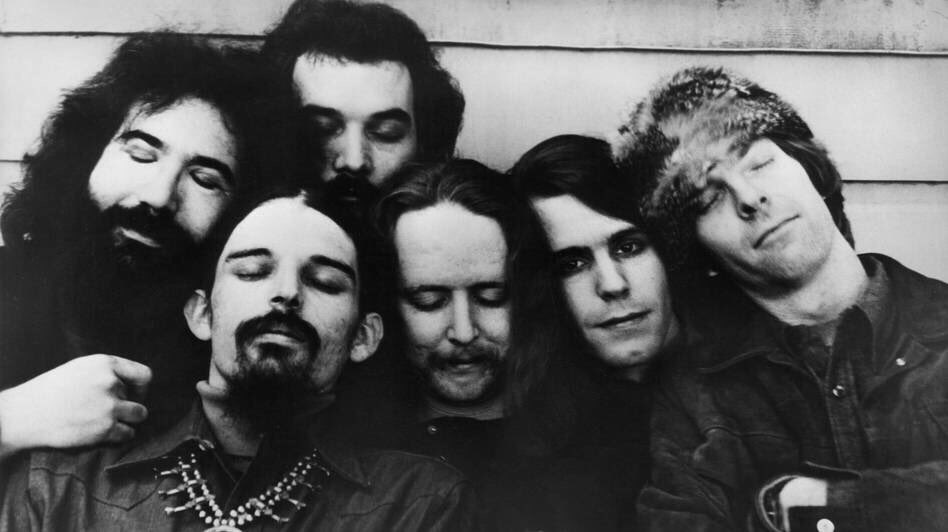 fat_man_rocks's tweet photo. Wake now
Discover that you
are the song that 
the morning brings 

🌹🌞🌹
#GratefulDead 
👉🏼 https://t.co/sCvggTMzFY https://t.co/22rjK0bpOm