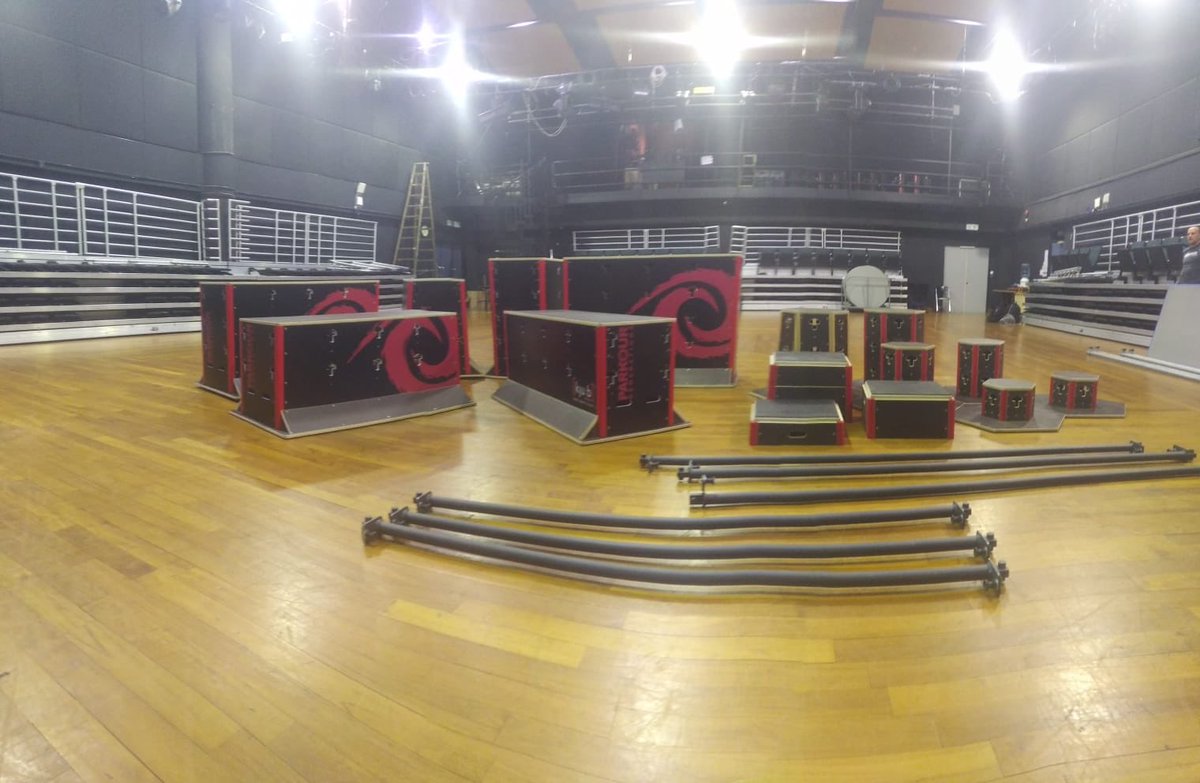 Parkour4Schools's tweet photo. We had an AMAZING time at #appec18 in Hong Kong getting people moving! Biggest pre-con in the event’s history! Fantastic community of #physed fanatics 💪 We can’t wait to see you all again next year for #phase18 👊 Huge thanks to @appecasia! #parkour4schools #parkour #movement https://t.co/yP9joA1llu
