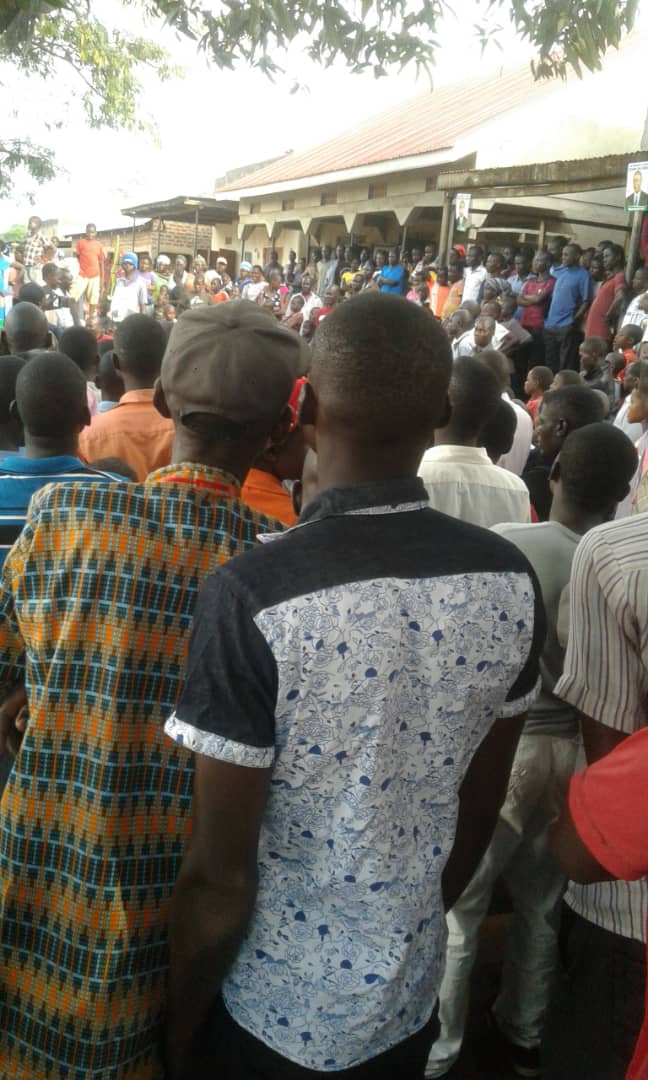 DPSecretariat1's tweet photo. The political mood in Busia as our own Deo Njoki enters Masafu subcounty to address today's main rally. #BusiaDecides @norbertmao @HEBobiwine @kizzabesigye1 @PatrickAmuriat @mugishamuntu @whispereyenews @SoftPowerNews @nilepostnews @SarahBireete @ElvisKintu @Mbidde #NTVNews https://t.co/FpkkRtDmWX