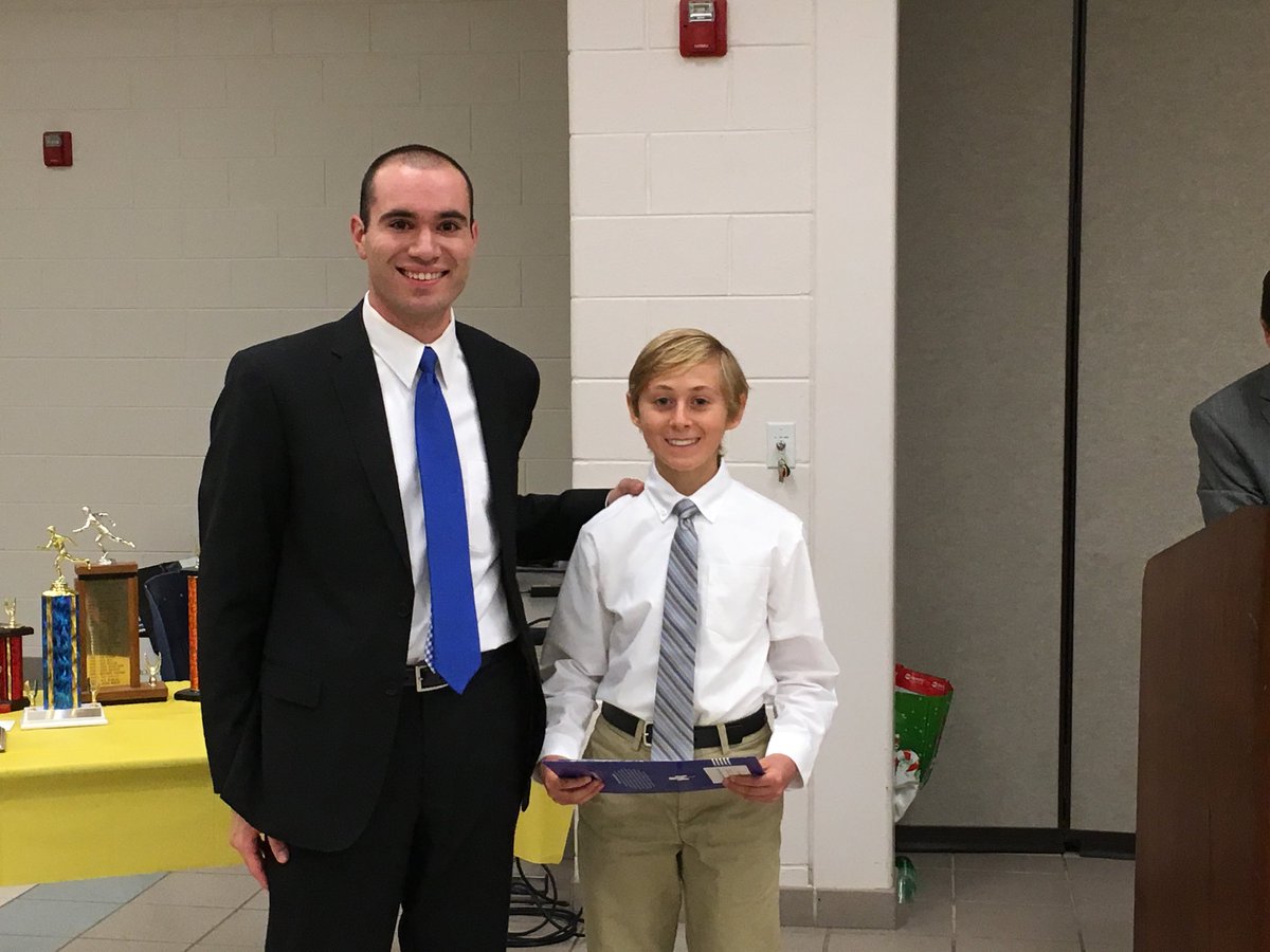 maloneyj's tweet photo. Congratulations Aaron Maloney on being the first 4 year letter winner for ⁦@CCXCandTF⁩.  #CCpride https://t.co/vRfreed3f7
