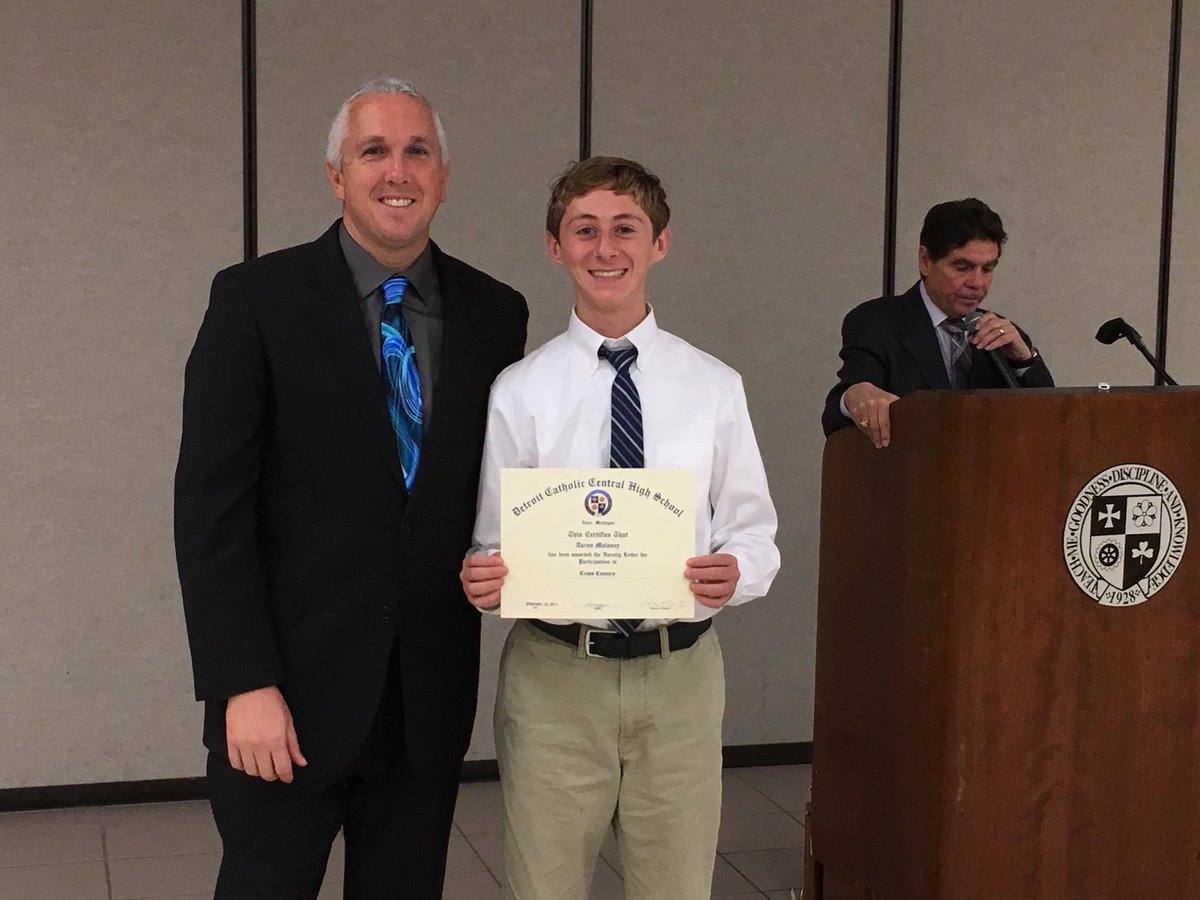 maloneyj's tweet photo. Congratulations Aaron Maloney on being the first 4 year letter winner for ⁦@CCXCandTF⁩.  #CCpride https://t.co/vRfreed3f7