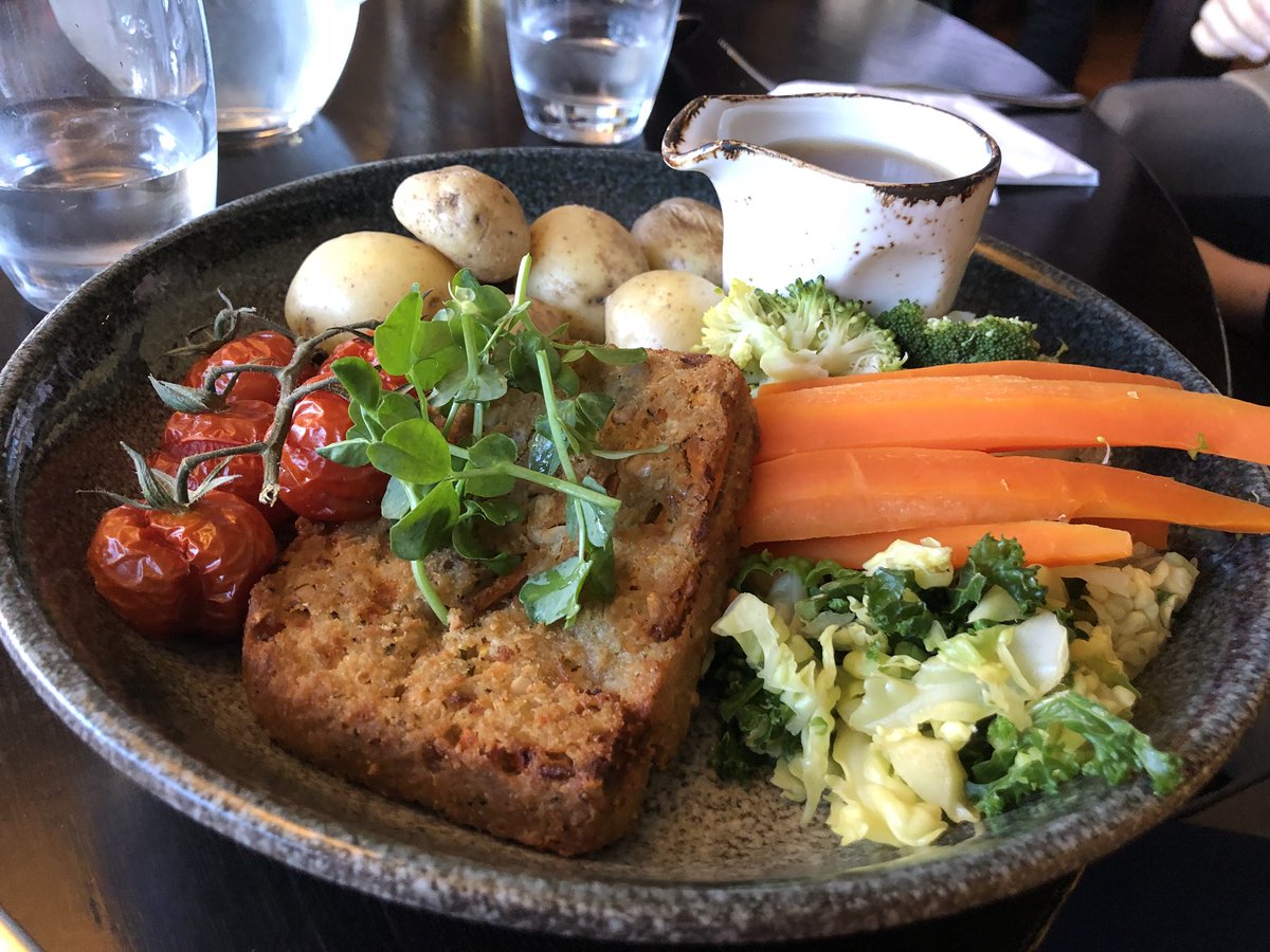 GarySkent's tweet photo. UNLIMITED #SundayLunch #carvery @Village_Hotels #Warrington - great for all the family 🍴 🥘 🔽🔽🔽🔽
https://t.co/xqcvmF2ecX https://t.co/IEPlEAFjW0