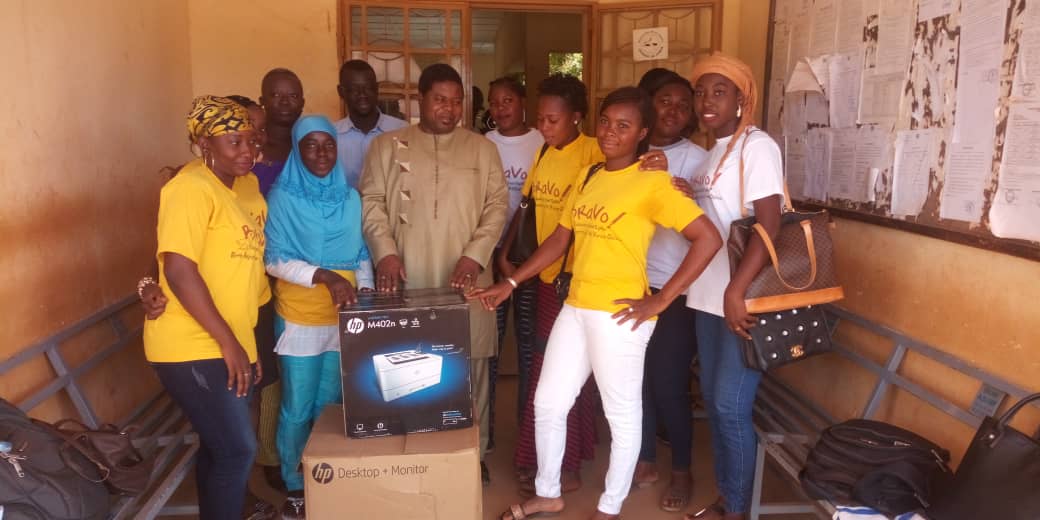 BRAVOProgram's tweet image. #BurkinaFaso BRAVO! consegna materiale per un nuovo ufficio di registrazione a Ouagadougou perchè anche nella capitale non ci sia più nessun bambino senza nome #humanrights #invisiblechildren #CRVS @santegidionews