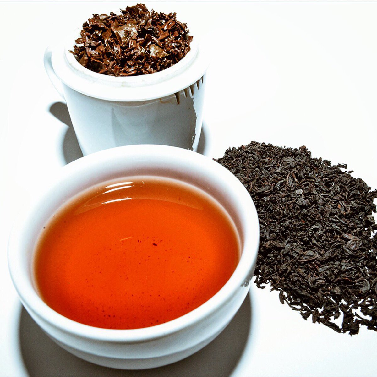 Rich, strong and full-bodied. Hand-picked in the southern Valley of Sri Lanka. Its strength and character permit the addition of milk, cream, honey or sugar, but it’s just as good enjoyed straight
#englishbreakfasttea #organictea #looseleaftea #greentea #englishbreakfasttealatte