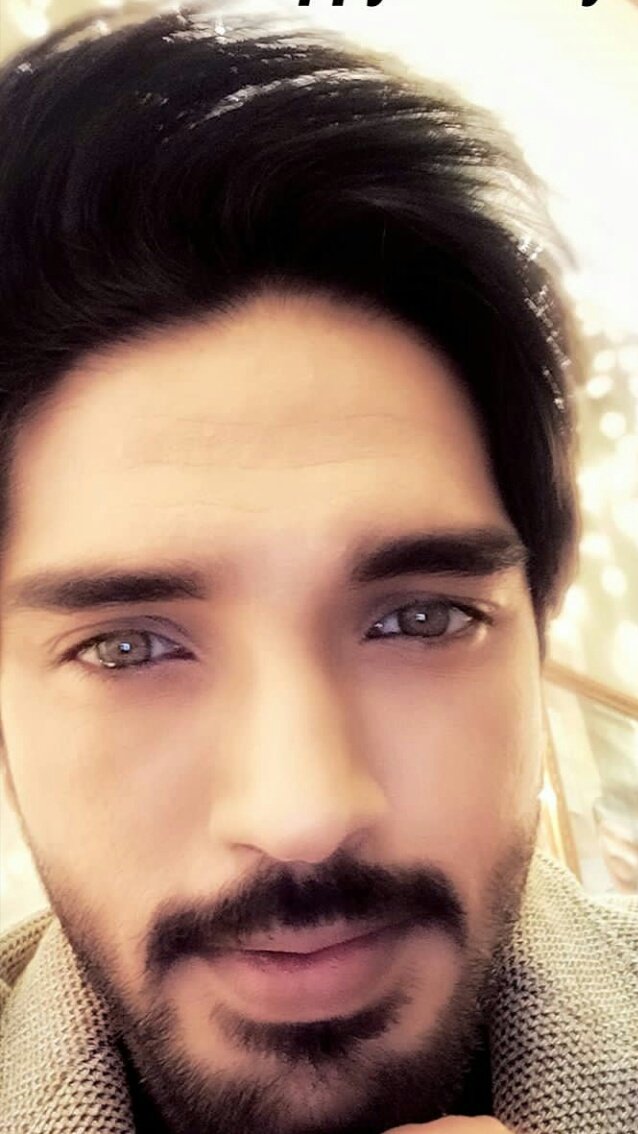 HarshrajputF's tweet photo. EYES 😍😍😍
P.C: @harsshrajput IG STORY ❤
_
#nazar #piansh #harshrajput https://t.co/g2nkIHc6Hu
