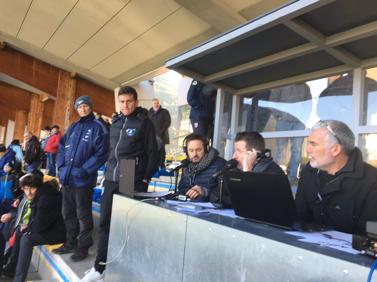 afl48's tweet photo. On analyse sur @48fmMende pendant la mi temps #AFLRED https://t.co/UWCsgO0LUp