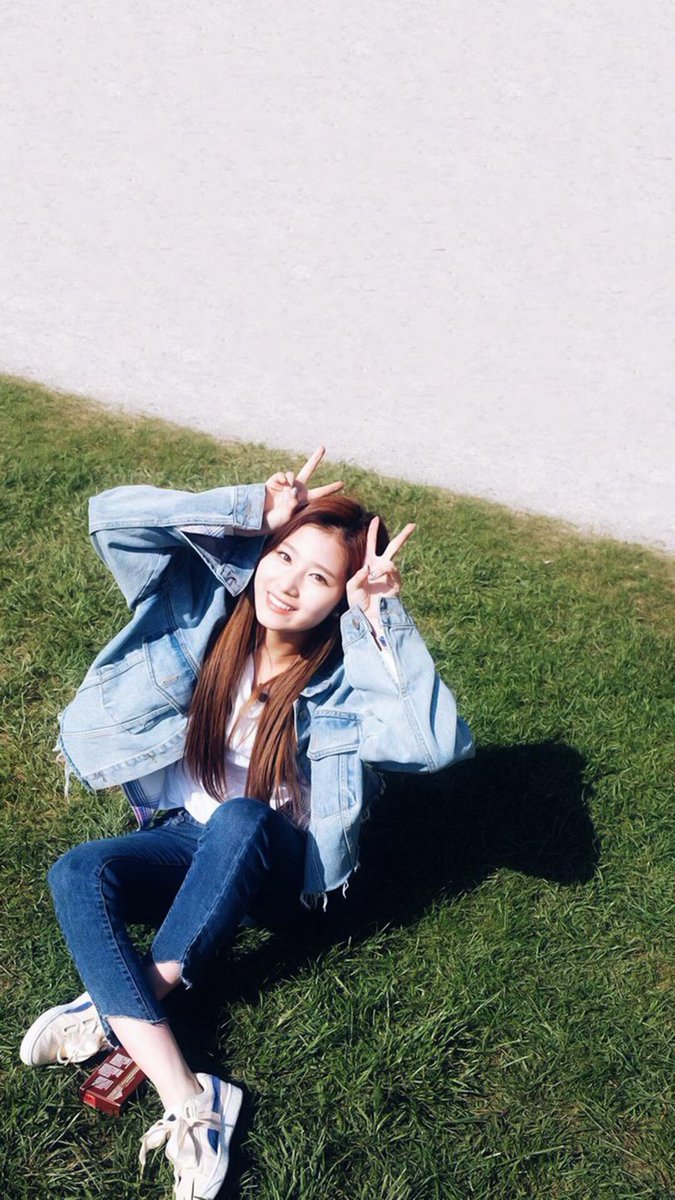 Ama_once_'s tweet photo. @1229_TWICE_ONCE これでさんかしたいです！どれもかわいすぎるので選りすぐりの４枚選びました！ https://t.co/qPTjhEwsyH