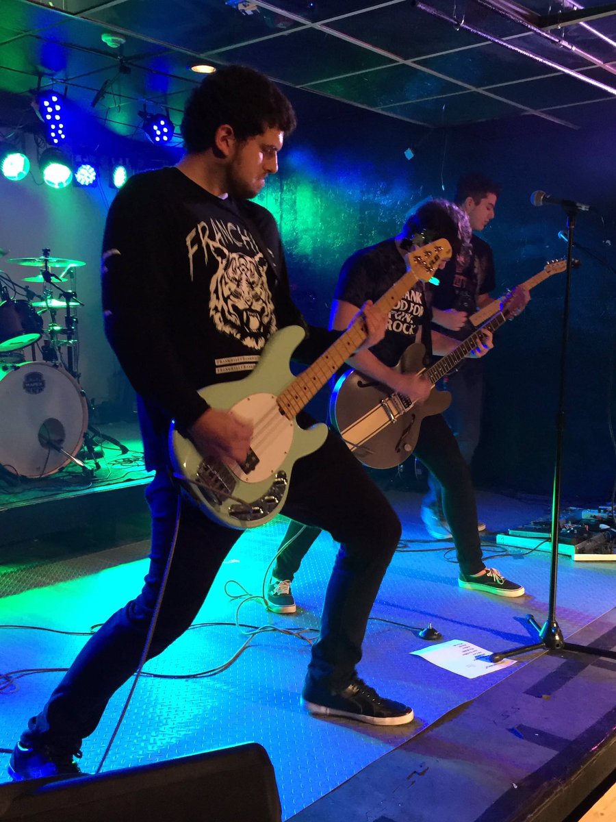 Scalzgalo's tweet photo. Thank you everyone that came out last night! We had a blast and we were stoked to perform our new original, “Ain’t No Other” see you all soon! 🤘🏼 https://t.co/THNKikbIav