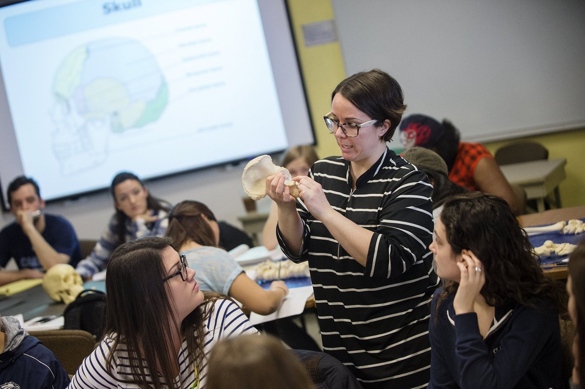 StLawrenceU's tweet image. A faculty-student forensic anthropology team led by professor Mindy Pitre examined the remains of a 3,700-year-old Egyptian woman &amp;amp; her fetus, an important find for the growing understanding of reproduction &amp;amp; childbirth in the ancient world: bit.ly/2Q3GtRr