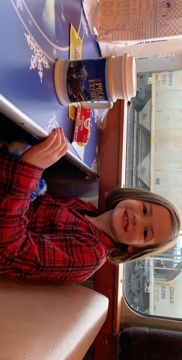 KaraAnderson730's tweet photo. #STLPolarExpress https://t.co/4HknUFKnxV