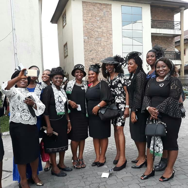 FidaRiversState's tweet photo. FIDA Rivers held her Annual Thanksgiving Service today in celebration of her FIDA Rivers Week 2018 @ Christi Cathedral, PH. In attendance were FIDA Rivers Chairperson Mrs. Anthonia Osademe, the EXCO, past Chairpersons: Dame Aleruchi Cookey-Gam, Mrs. Eucharia Pepple,@FIDANigeria https://t.co/gtNEWeX6c5