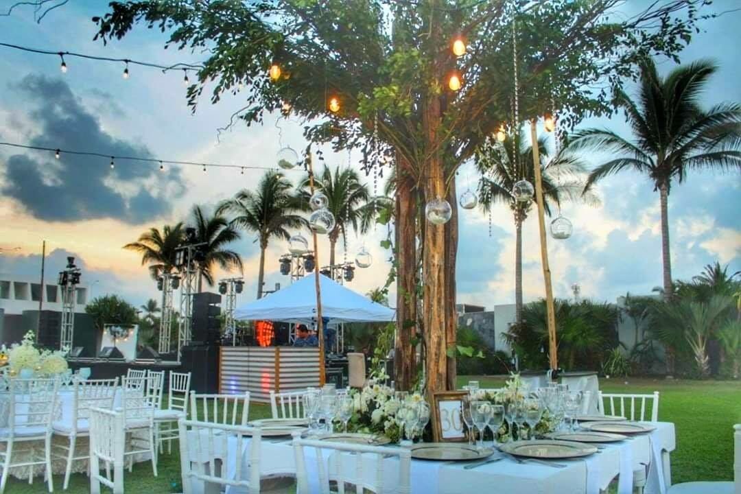 717acapulco's tweet photo. Un escenario perfecto para ese gran momento.

#717Acapulco #Acapulco https://t.co/spPKEFMSmg